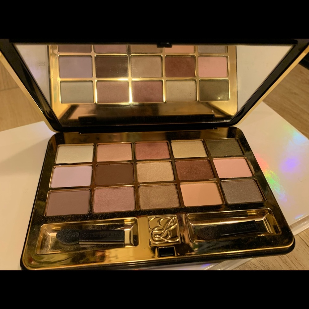 Estée Lauder eyeshadow palette